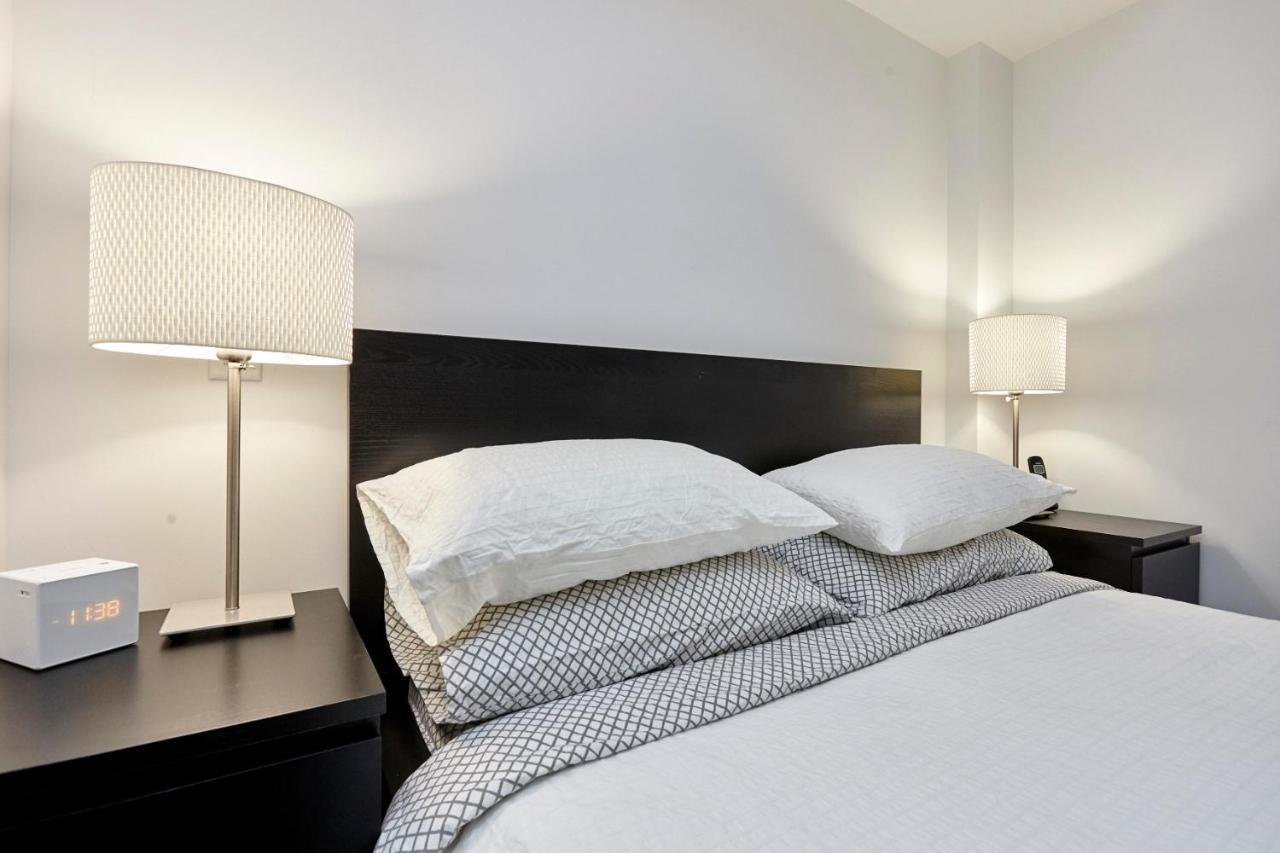 Atlas Suites - Yorkville Furnished Apartments تورونتو المظهر الخارجي الصورة