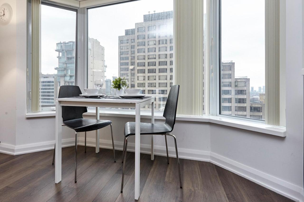 Atlas Suites - Yorkville Furnished Apartments تورونتو المظهر الخارجي الصورة
