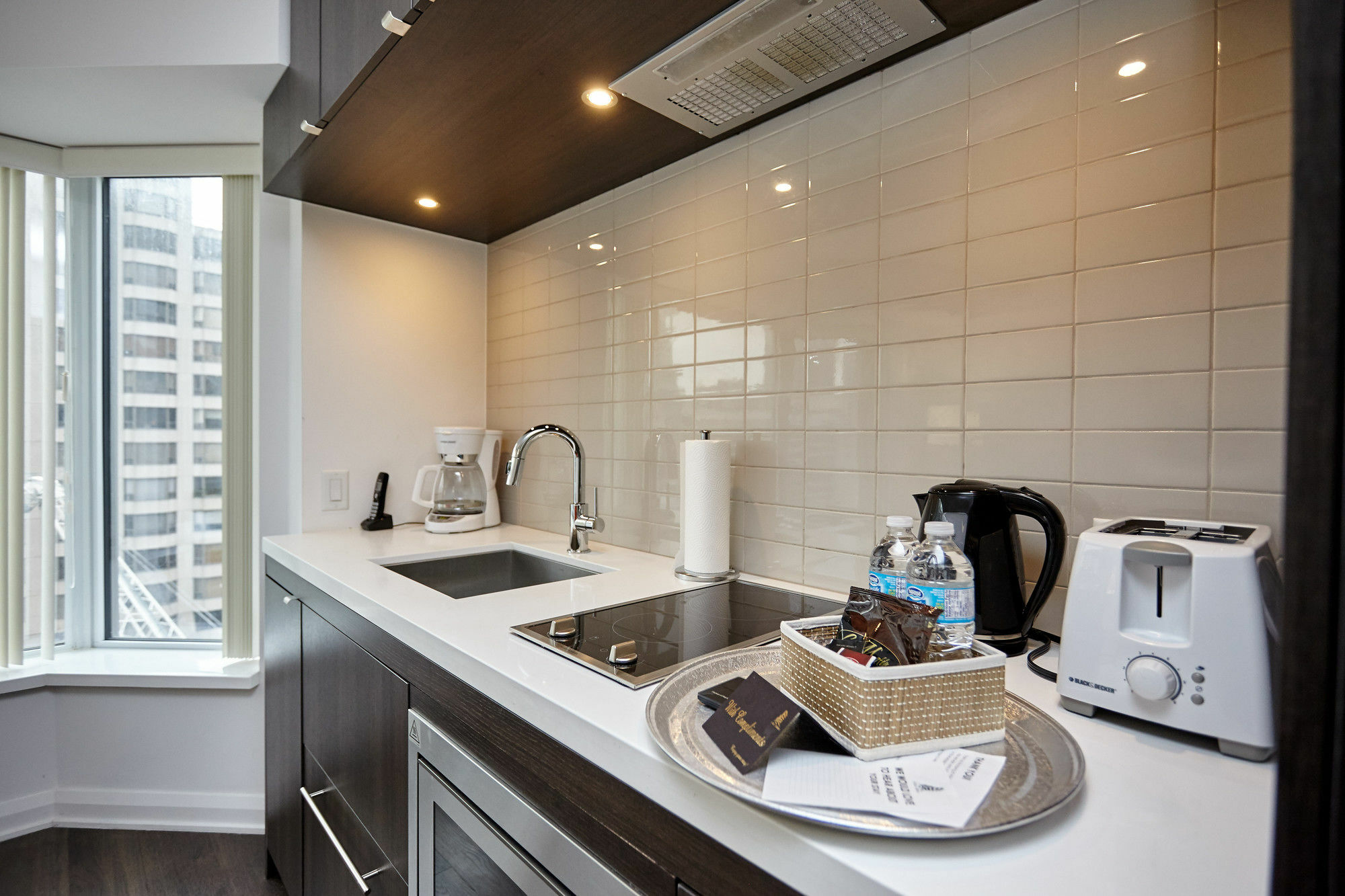 Atlas Suites - Yorkville Furnished Apartments تورونتو المظهر الخارجي الصورة